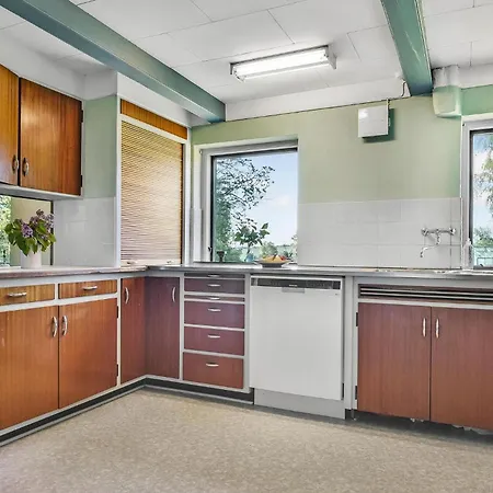 Stunning In Haarby With Kitchen * Brunshuse